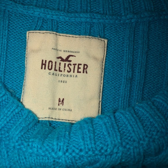 Hollister sweater - Picture 3 of 3